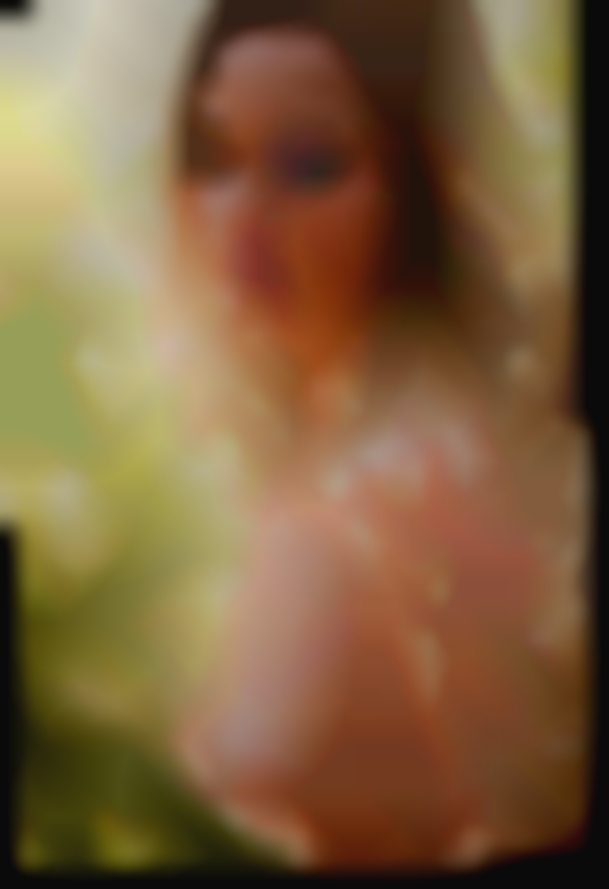 USA hot looking and naked woman girl phato.